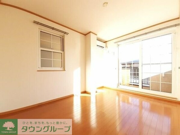 パステークガーデンDの物件内観写真